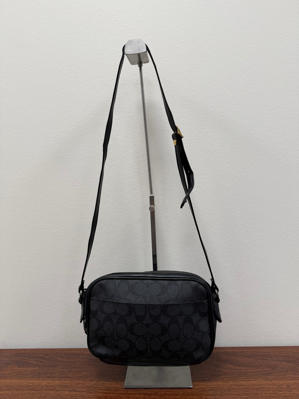 Coach Vintage signature crossbody bag