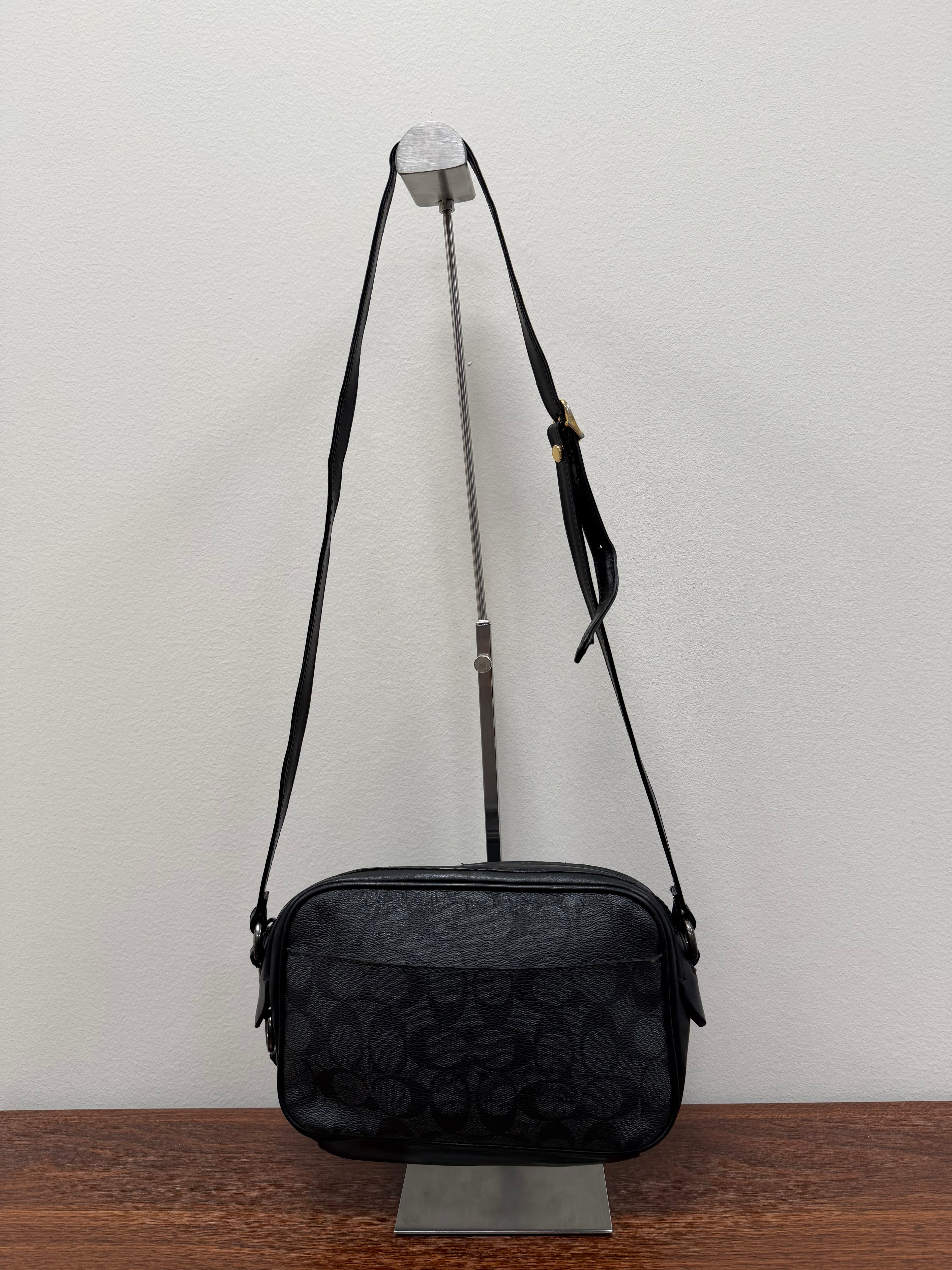 Coach Vintage signature crossbody bag