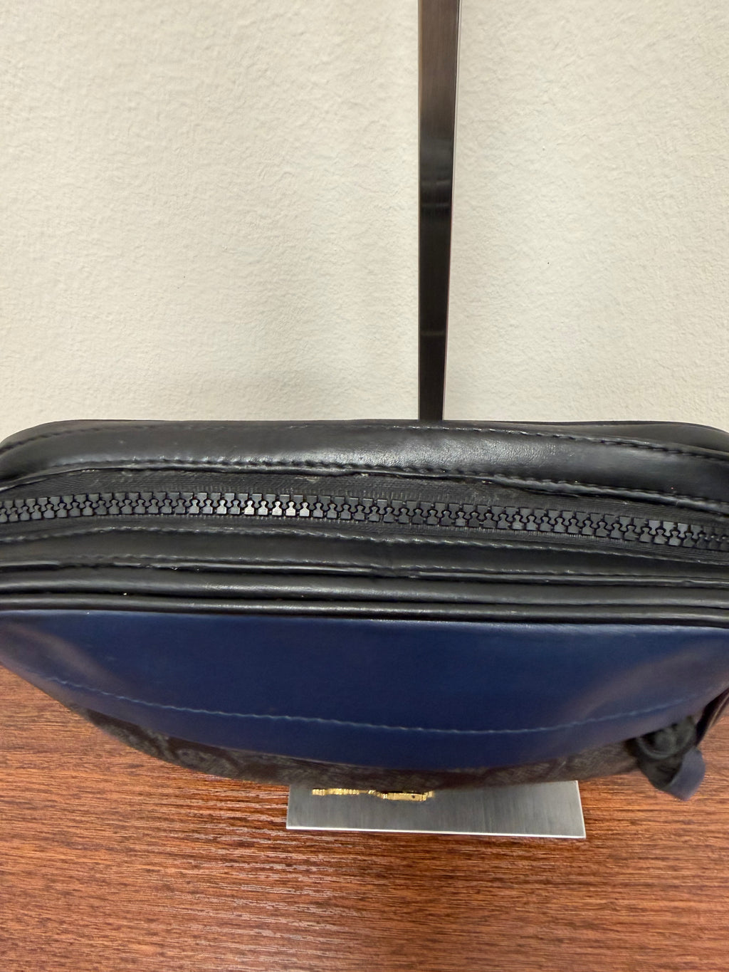 Coach Vintage signature crossbody bag